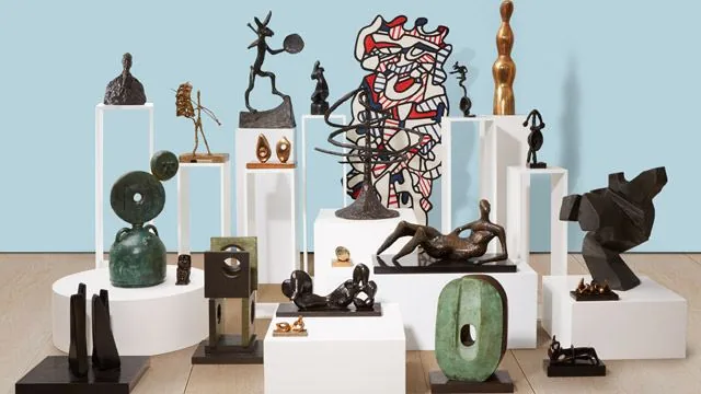 Moderne Skulpturen vereint in einer Sammlung